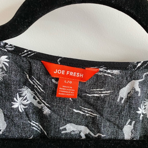 Joe Fresh black wrap top - Size Large - Picture 3 of 3